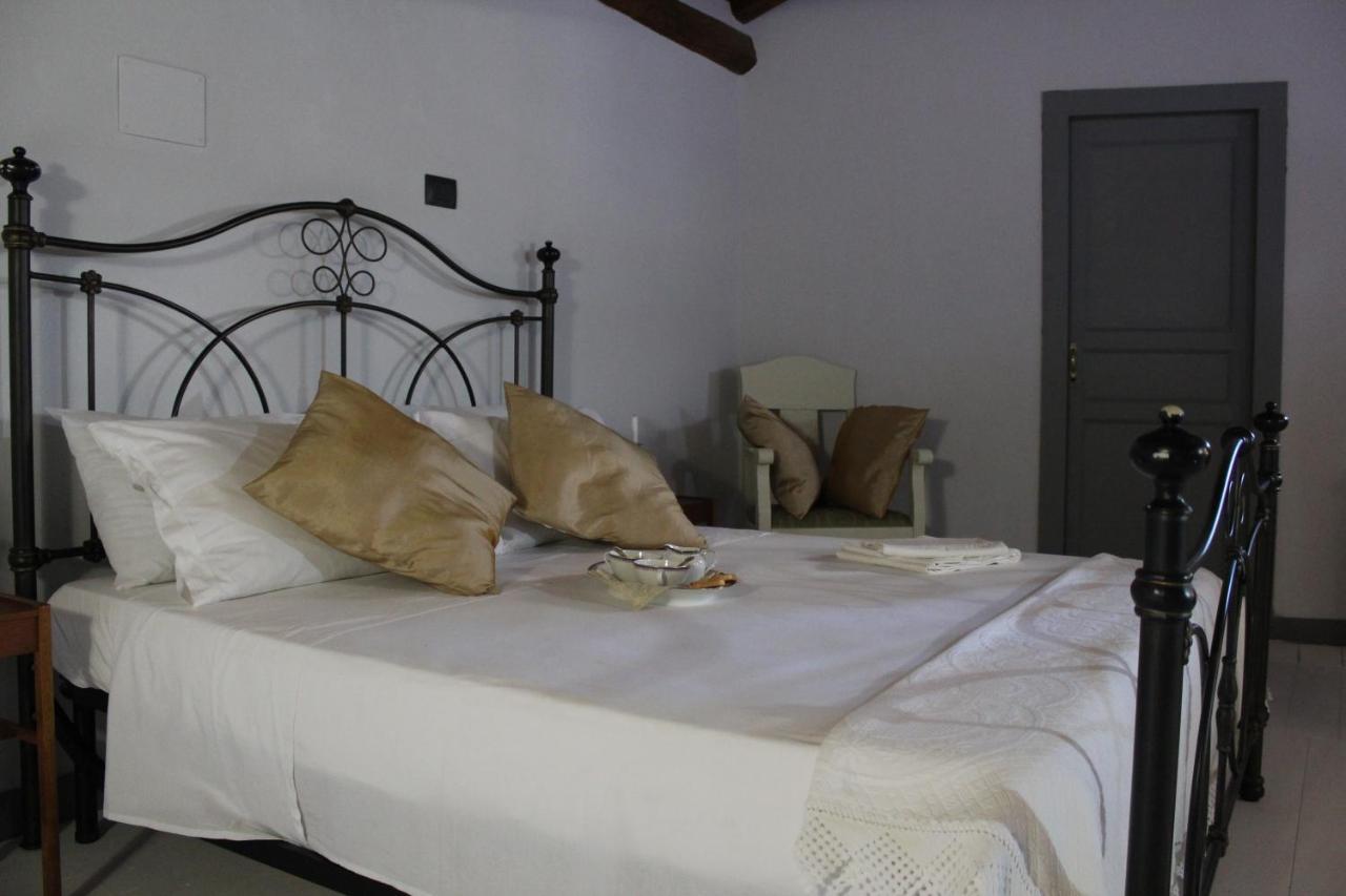 Palazzo Geremia - Le Dimore Dell'Antiquario Leilighet Acireale Eksteriør bilde