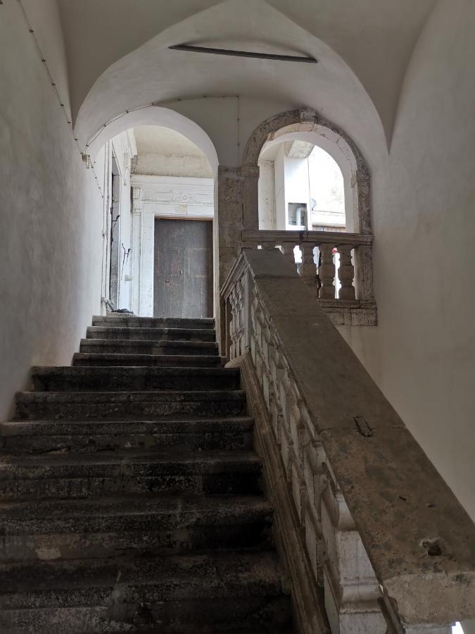 Palazzo Geremia - Le Dimore Dell'Antiquario Leilighet Acireale Eksteriør bilde