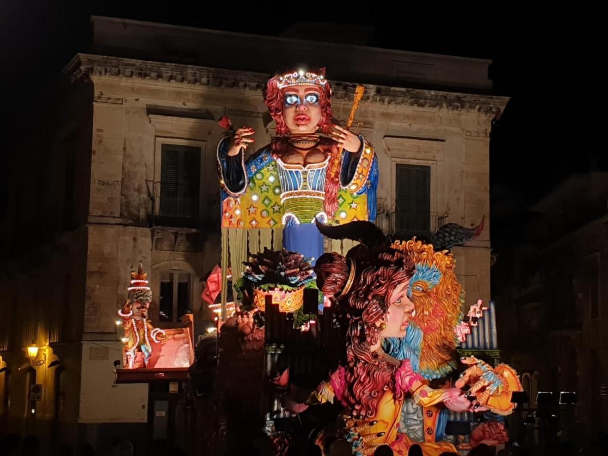 Palazzo Geremia - Le Dimore Dell'Antiquario Leilighet Acireale Eksteriør bilde