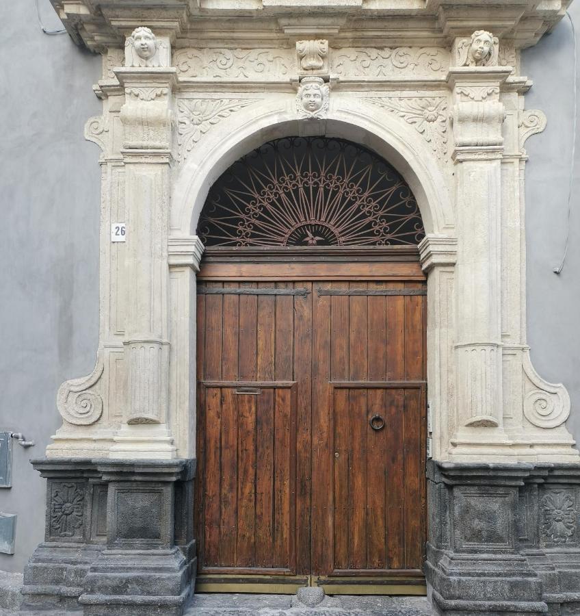 Palazzo Geremia - Le Dimore Dell'Antiquario Leilighet Acireale Eksteriør bilde